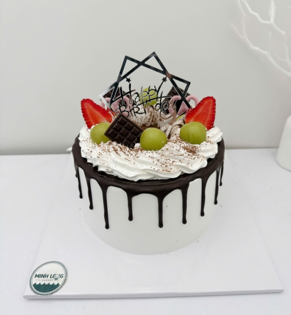 Bánh Kem trái cây mix socola mix theo yêu cầu