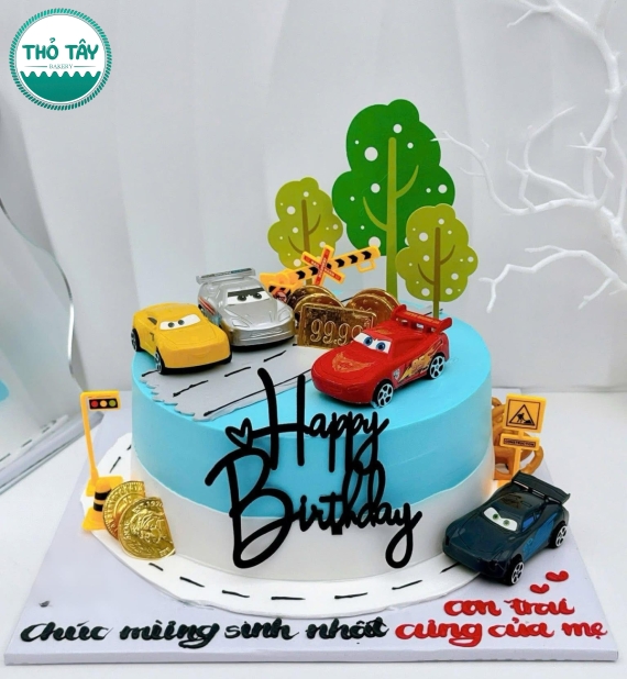 Bánh kem dành cho bé trai thích ô tô,bánh kem làm theo yêu cầu