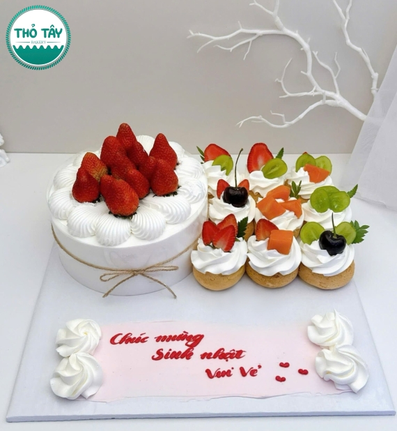 Sét bánh su dai và bánh kem tặng sinh nhật em