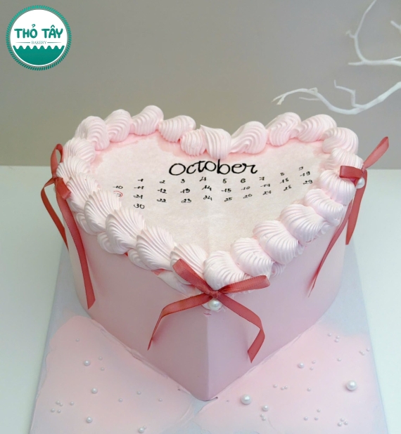 Bánh kem hàn quốc hot năm 2025 viết lịch kỉ niệm