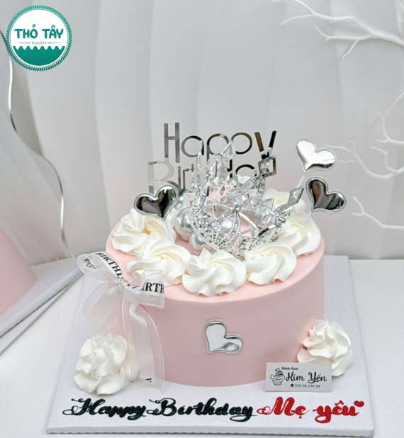 Bánh Kem dành cho nữ tone hồng kèm vương niệm