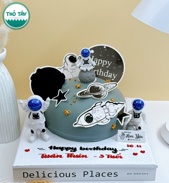 Bánh kem dành cho mê phi hành gia-bánh kem cần thơ Châu Văn Liêm