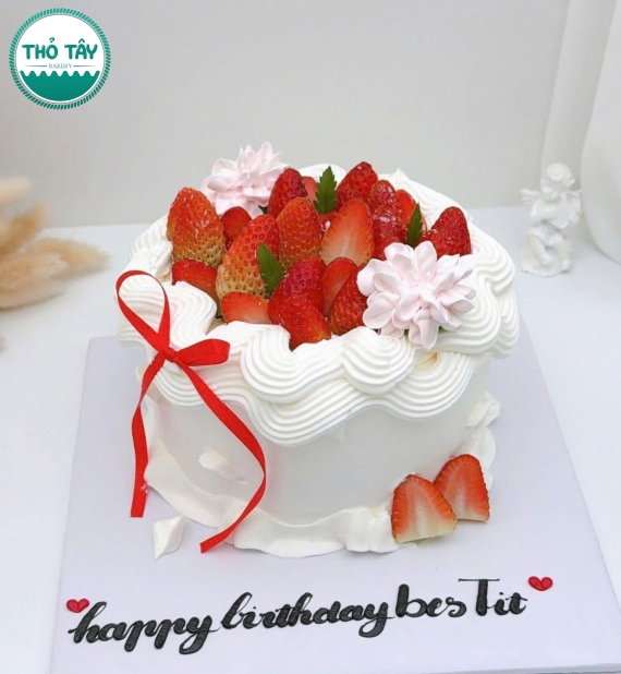 Bánh Kem trái cây trang trí đơn giản hot 2025