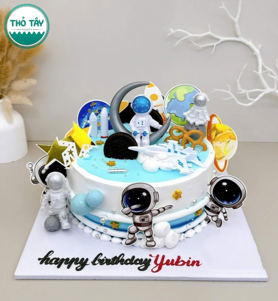 Bánh kem dành cho bé trai mê phi hành gia-bánh kem ngon thới long