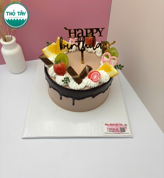 Bánh Kem trái cây kèm socola dành cho team thích ngọt