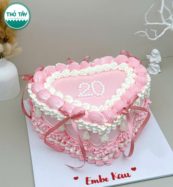 Bánh kem style Hàn trái tim tone hồng