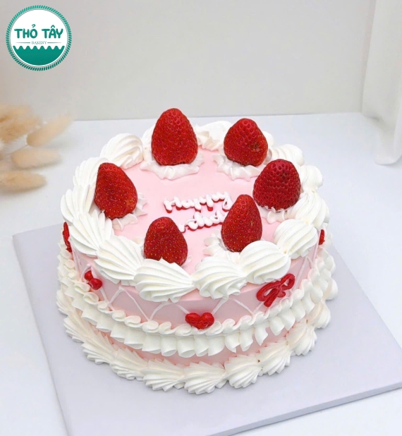 Bánh kem hàn quốc trang trí dâu tây đơn giản