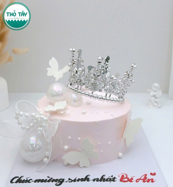 Bánh Kem tone hồng đơn giản dành cho nữ