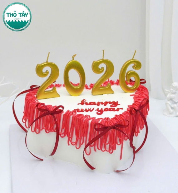 Bánh Kem chúc mừng năm mới tại Thỏ Tây năm 2026 hình trái tim