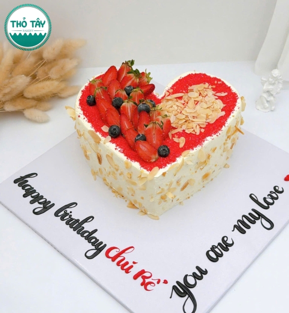 Bánh Kem phô mai sữa tươi mix hạnh nhân cao cấp