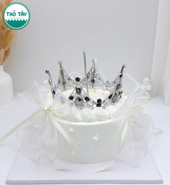 Bánh Kem tone trắng thổi kim tuyến 