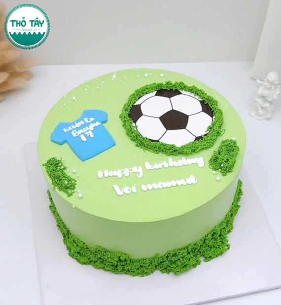 Bánh kem style Hàn Quốc tặng cho bạn thân mê bóng đá