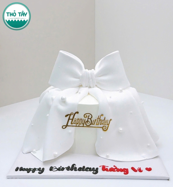 Bánh kem style Hàn Quốc tạo hình nơ xinh tone trắng