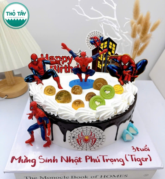 Bánh kem dành cho bé trai người nhện lên 3 tuổi