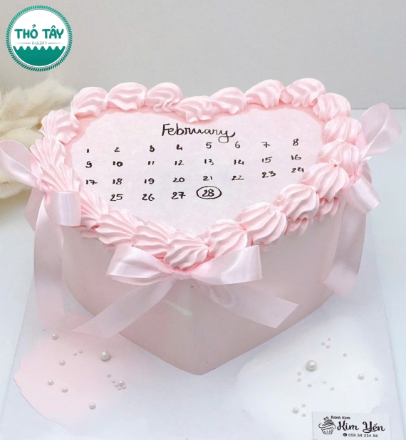 Bánh Kem dành cho nữ viết lịch kỷ niệm 