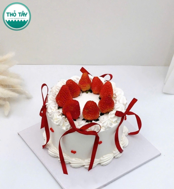 Bánh Kem trái cây size vừa tặng bạn 