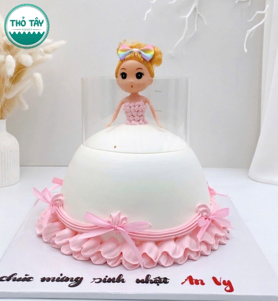 Bánh Kem dành cho nữ váy chảy mẫu bánh hot trend