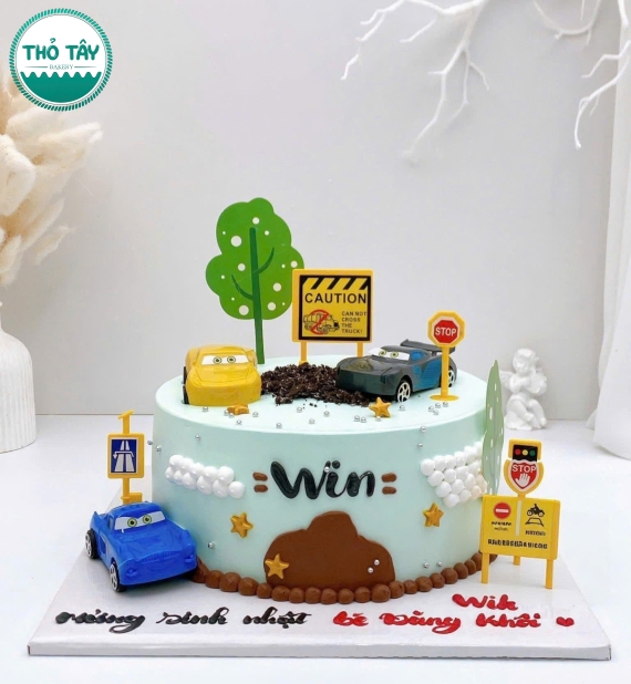 Bánh kem dành cho bé trai hot lên 13 tuổi