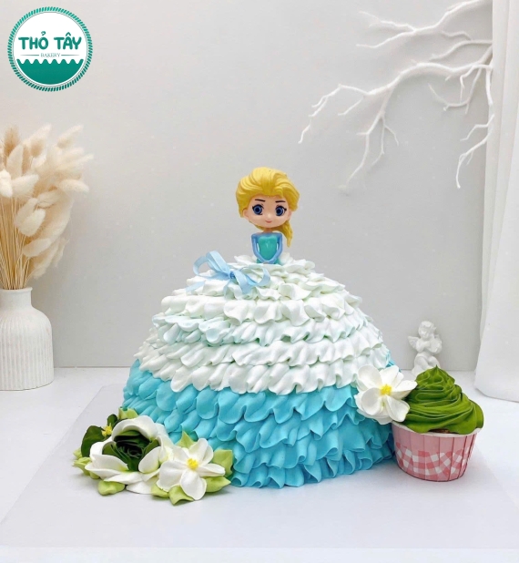 Bánh kem cho bé gái tạo hình công chúa 9 tuổi