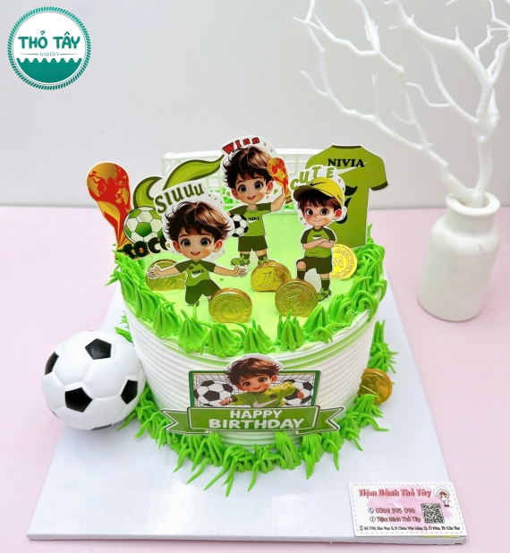 Bánh kem dành cho bé trai yêu thích bóng đá hot 2026