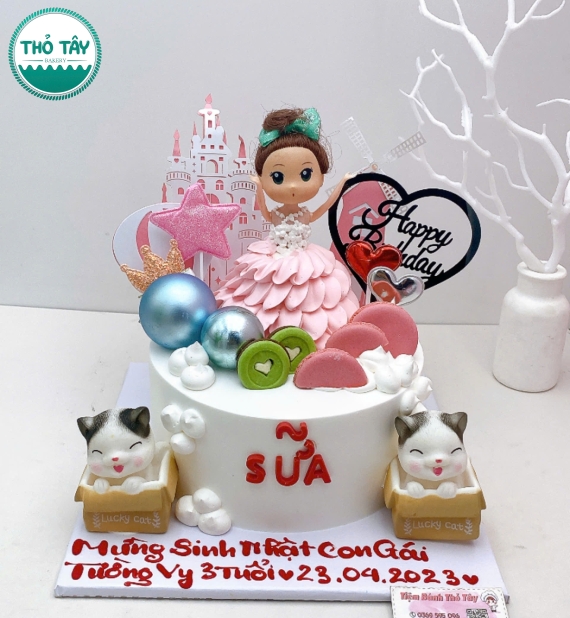 Bánh Kem dành cho bé gái công chúa đáng yêu tone hồng 