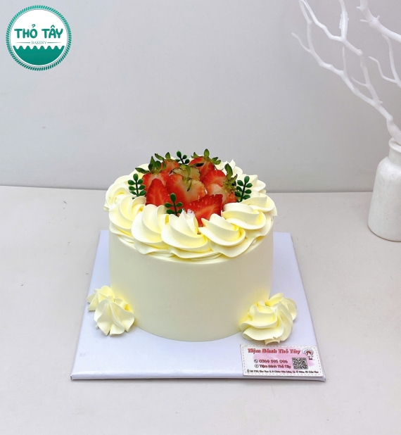 Bánh Kem Trái Cây phô mai sữa tươi mix dâu tây 