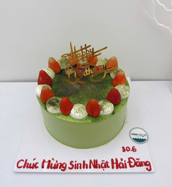Bánh Kem trái cây tone xanh hot mix dâu tây 