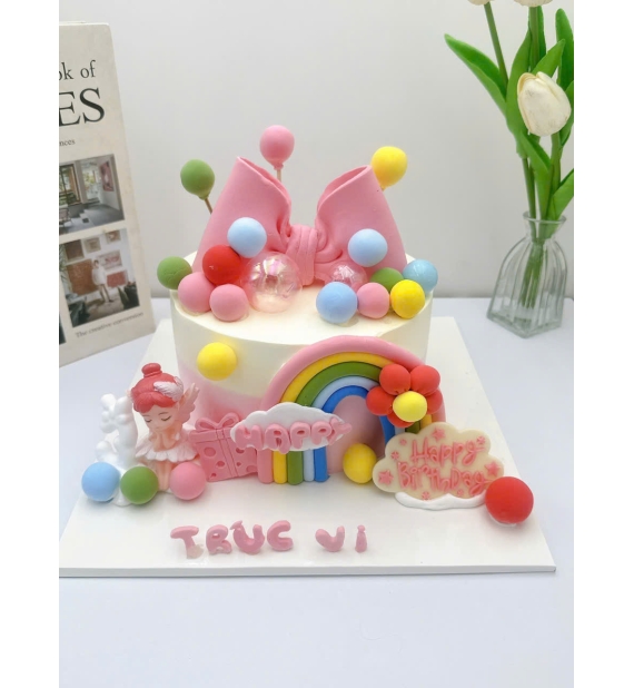 Bánh kem dành cho bé gái lên 3 tuổi tone hồng 