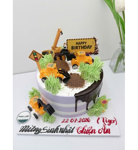 Bánh sinh nhật bé trai yêu thích xe múc xe cẩu hot 