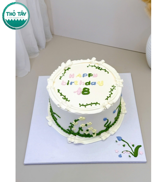 Bánh kem vẻ hình hoa đơn giản 