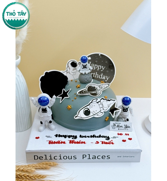 Bánh kem dành cho mê phi hành gia-bánh kem cần thơ Châu Văn Liêm