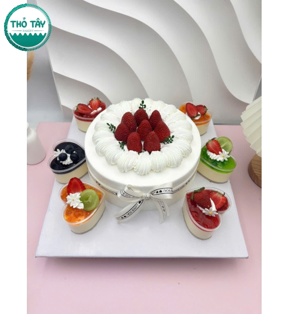 Sét bánh panna cotta kèm bánh kem sữa tươi