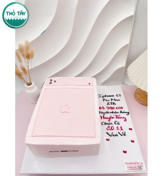 Bánh Kem IPhone 17 Pro Max TP IP2025 tone hồng