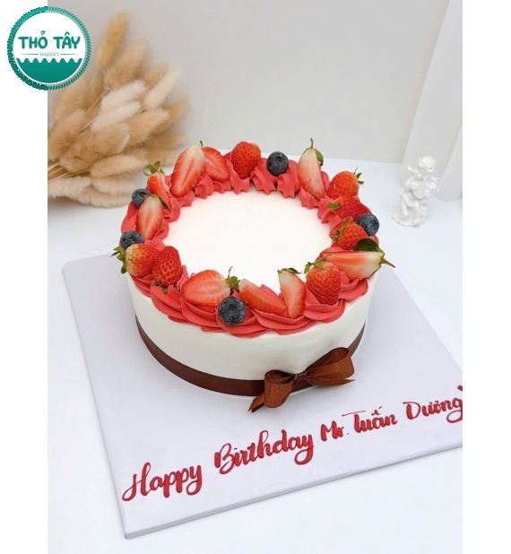 Bánh Kem trái cây trang trí đơn giản hot 2025 giao ở Long Hưng Cần Thơ