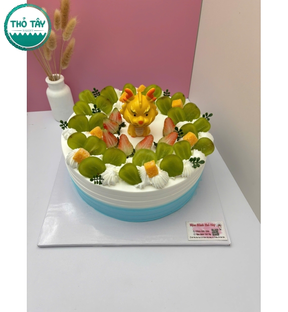 Bánh Kem trái cây kèm chú phụ kiện rồng vàng