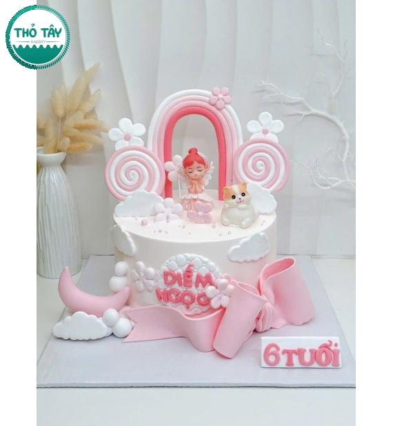 Bánh thôi nôi dành cho bé gái công chúa xinh