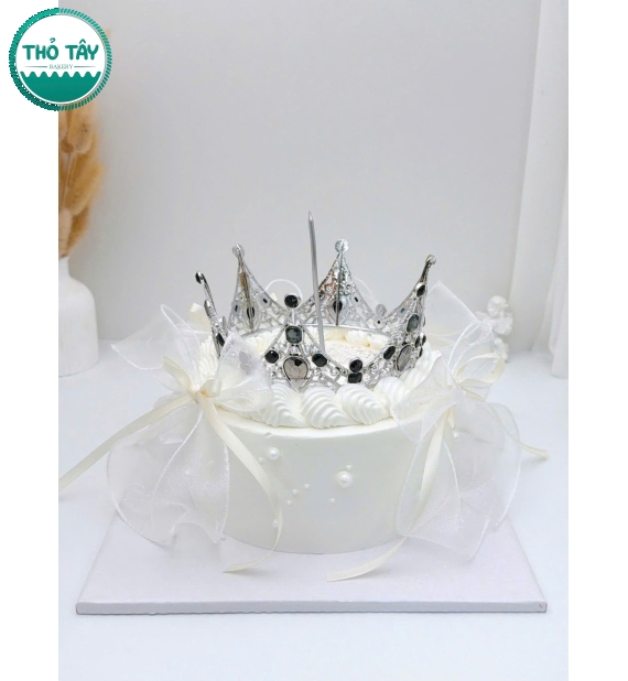 Bánh Kem tone trắng thổi kim tuyến 