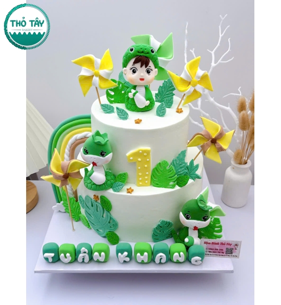 Bánh Kem thôi nôi tạo hình theo yêu cầu hot tại Cần Thơ 2026 tuổi rắn