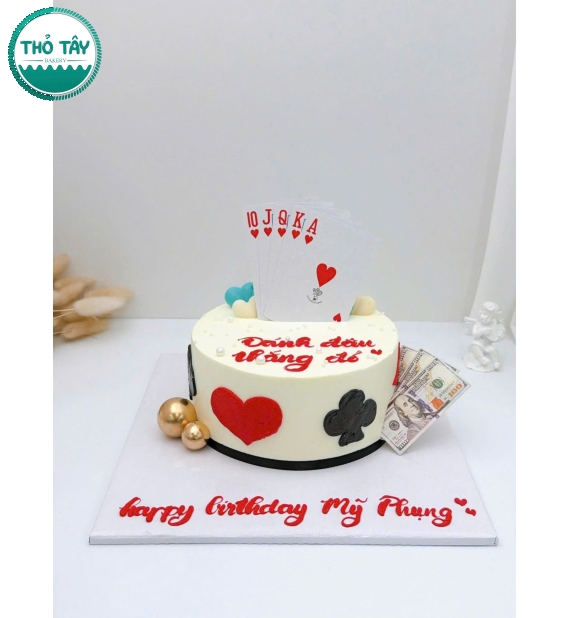 Bánh kem hàn quốc tone tạo hình lá bài theo yêu cầu