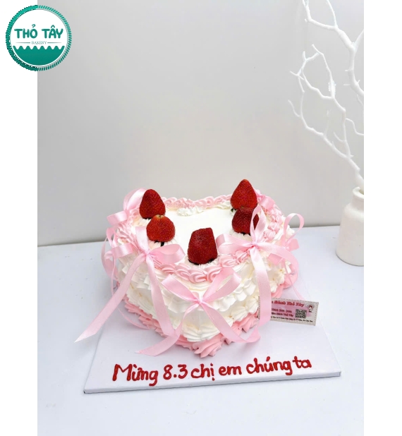Bánh Kem trái cây tặng trái tim tặng 8/3