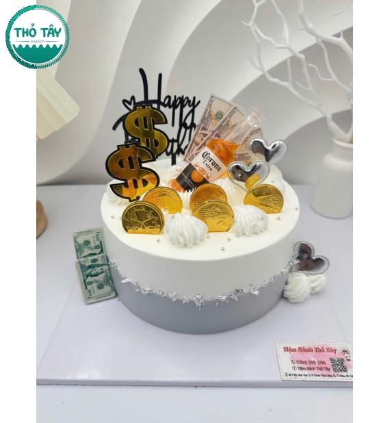 Bánh kem dành cho nam mix phụ kiện theo yêu cầu khách