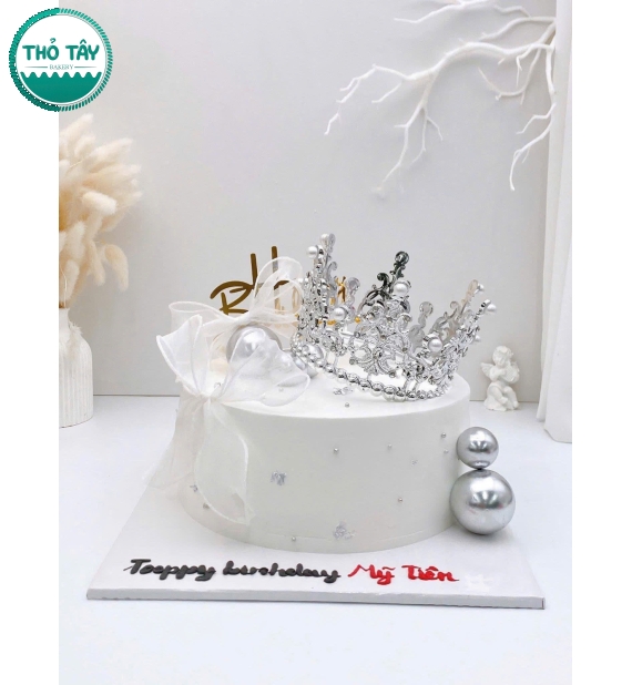 Mẫu bánh kem tặng sinh nhật con gái yêu 18 tuổi mẫu đẹp