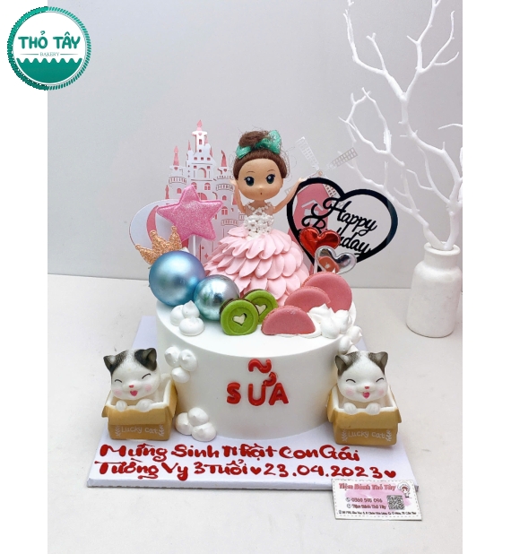 Bánh Kem dành cho bé gái công chúa đáng yêu tone hồng 