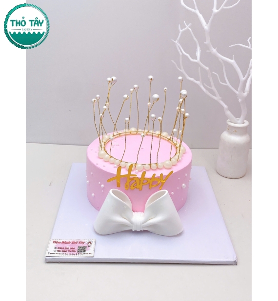 Bánh Kem chúc mừng sinh nhật bạn 18 tuổi tone hồng 